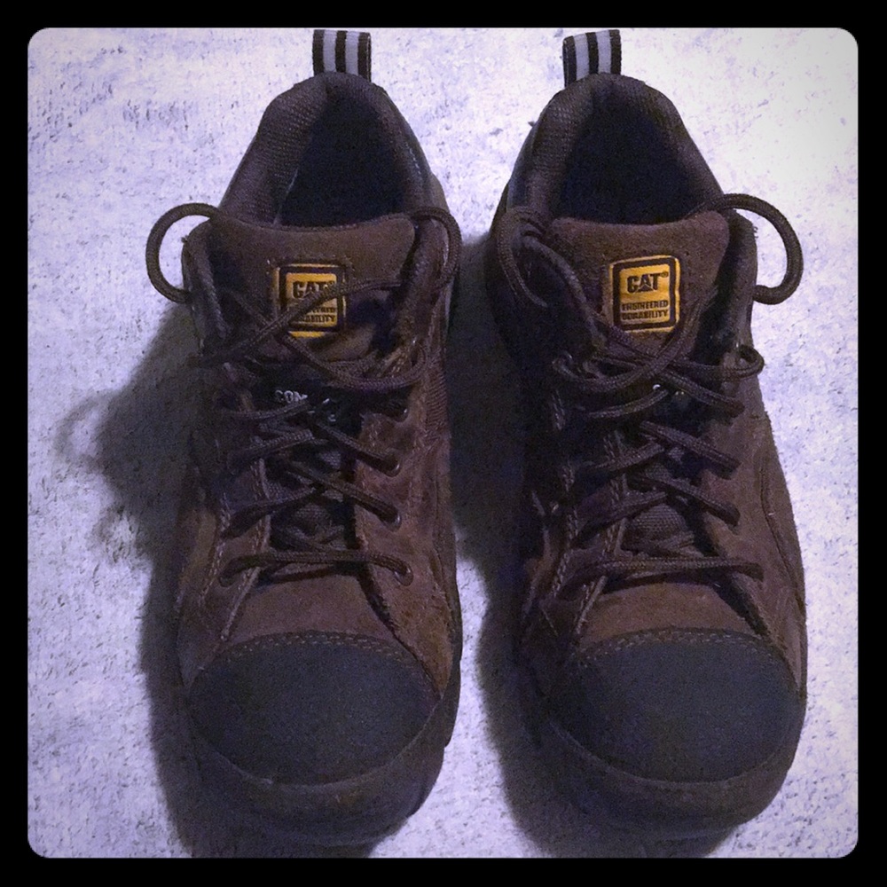 Brown caterpillar work boots. Composite toe